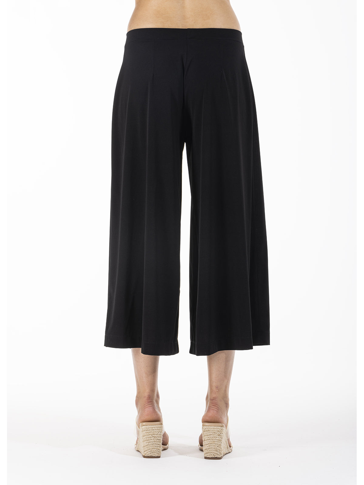 Gonna pantalone in lucente tessuto elasticizzato Nero Boglietti