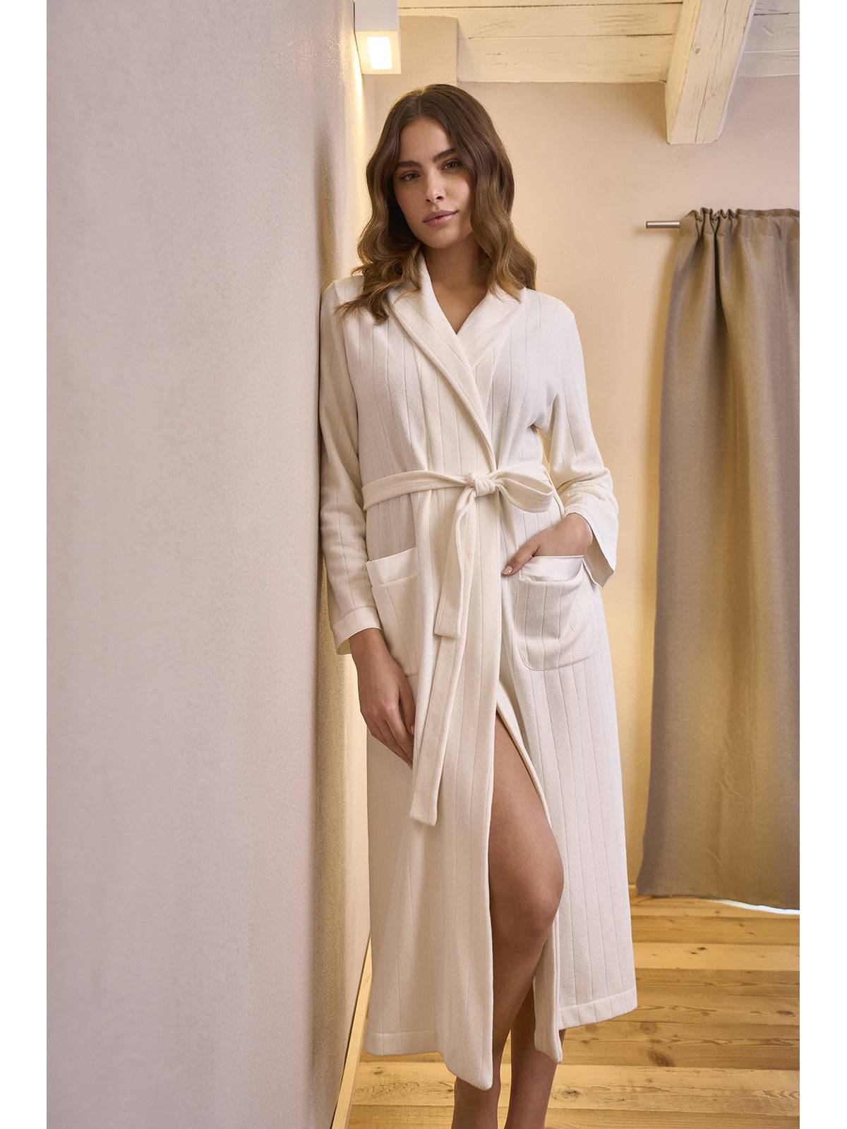 Raffinata vestaglia in caldo punto milano