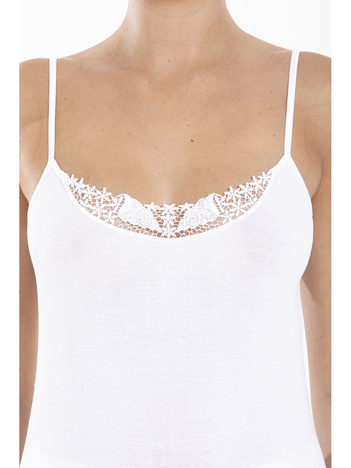 Con Pizzo Macrame'