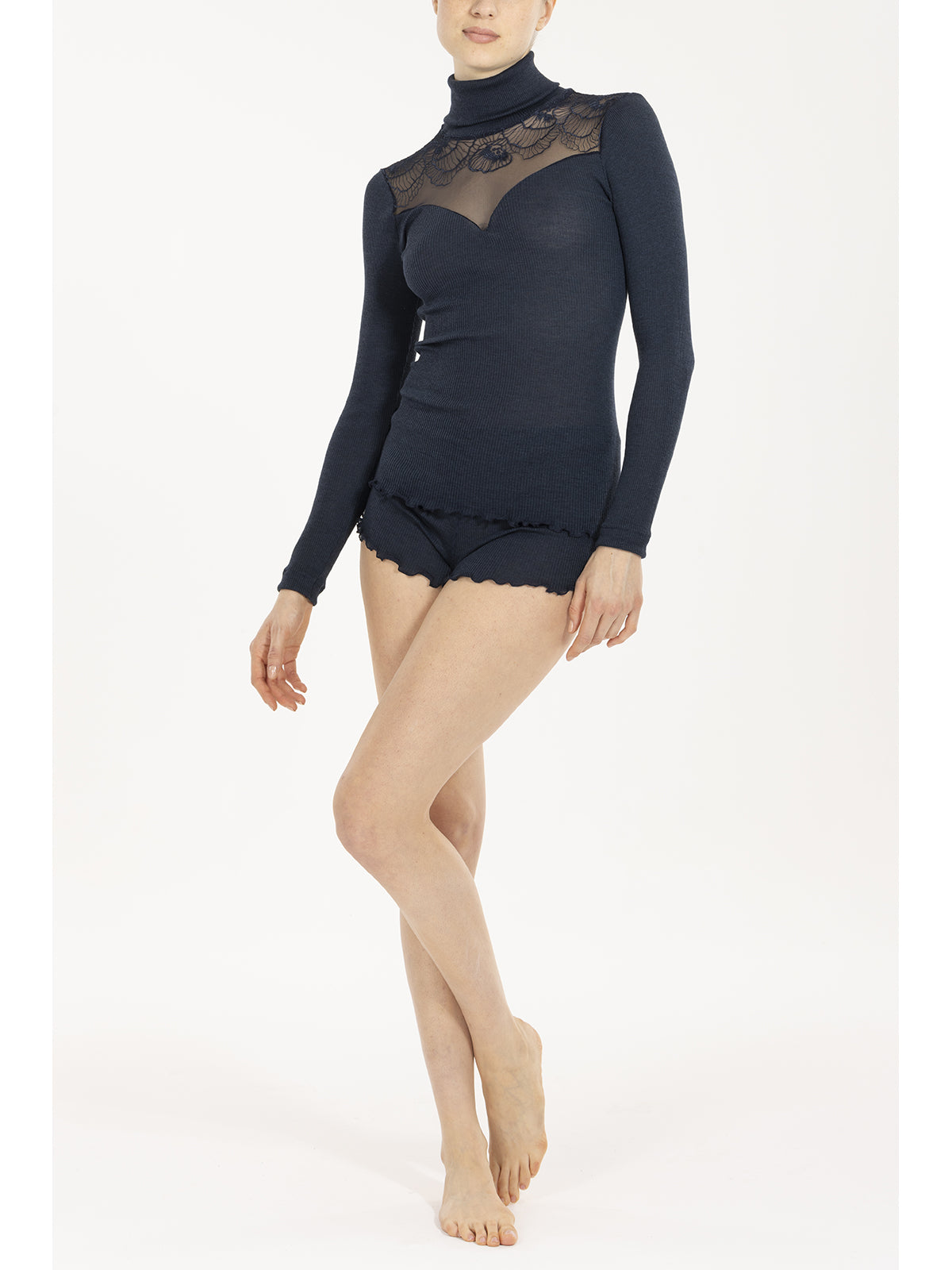 Dolcevita con corpino in prezioso tulle ricamato Notte Boglietti