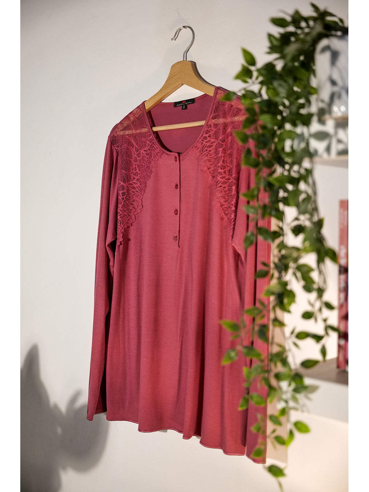 Morbido pigiama con pizzo in modal