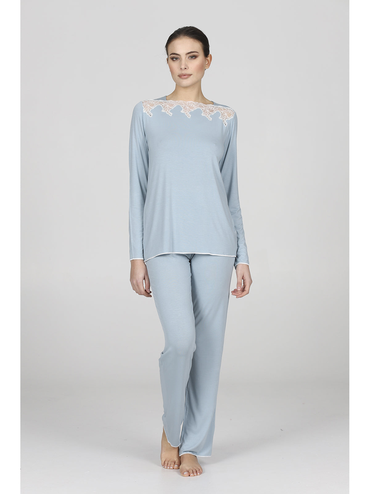 Pigiama con pizzo in morbido jersey