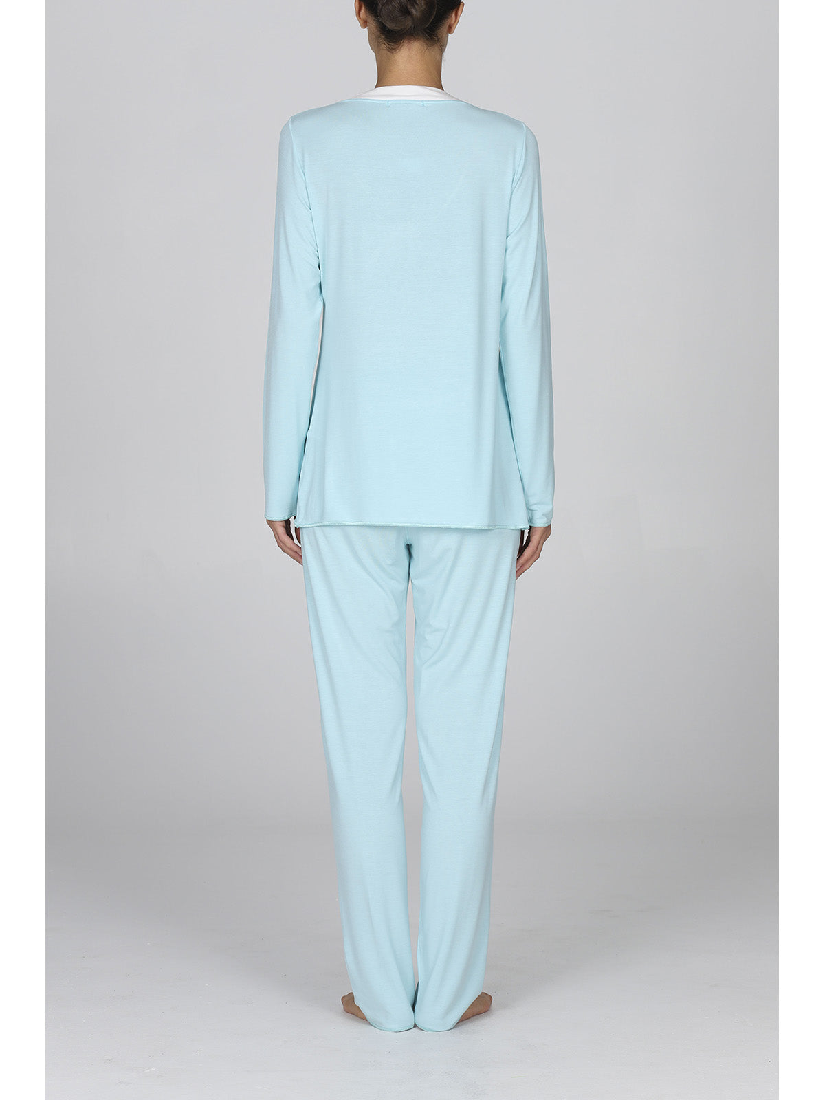 Morbido pigiama lungo donna con finiture di pregio