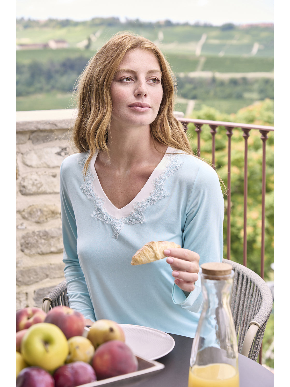 Morbido pigiama lungo donna con finiture di pregio