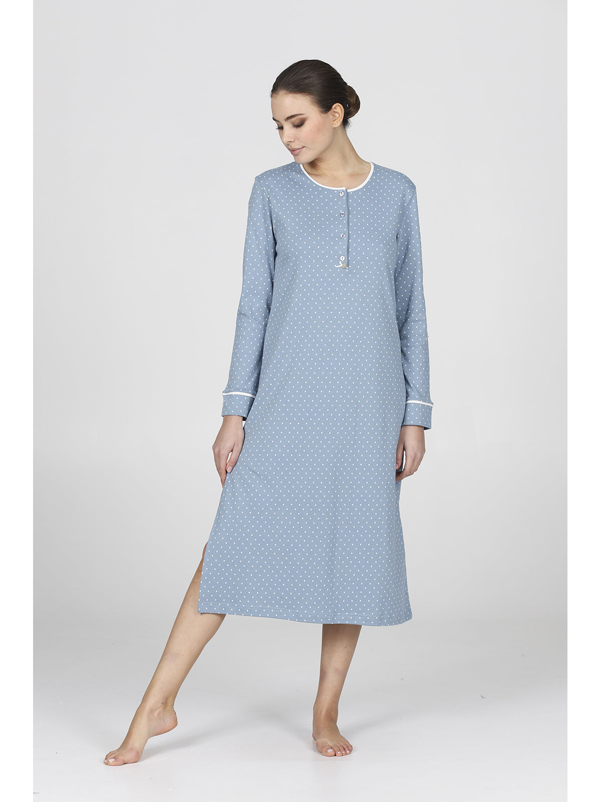 Raffinata camicia da notte in interlock a pois