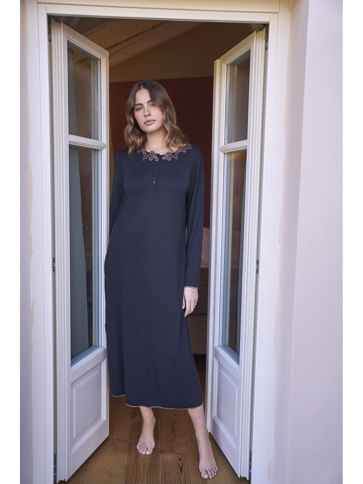 Camicia da notte lunga in modal