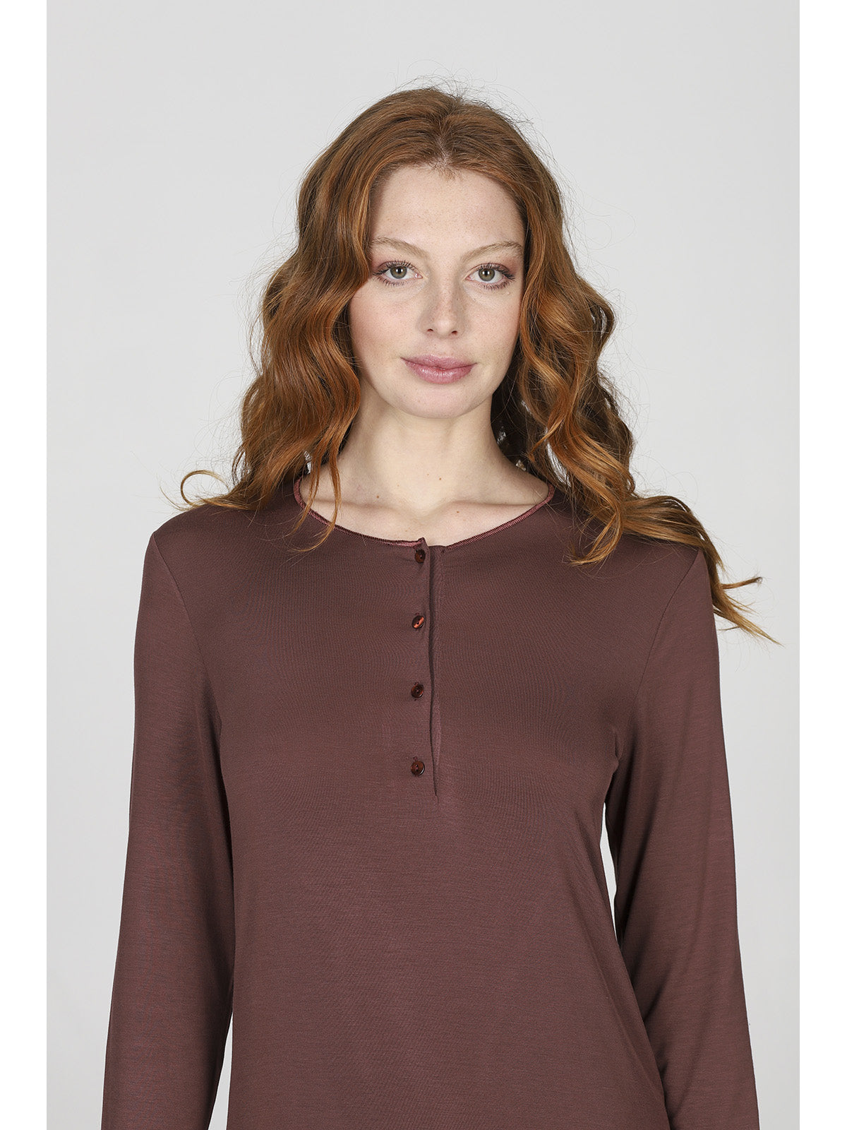 Elegante camicia da notte in modal