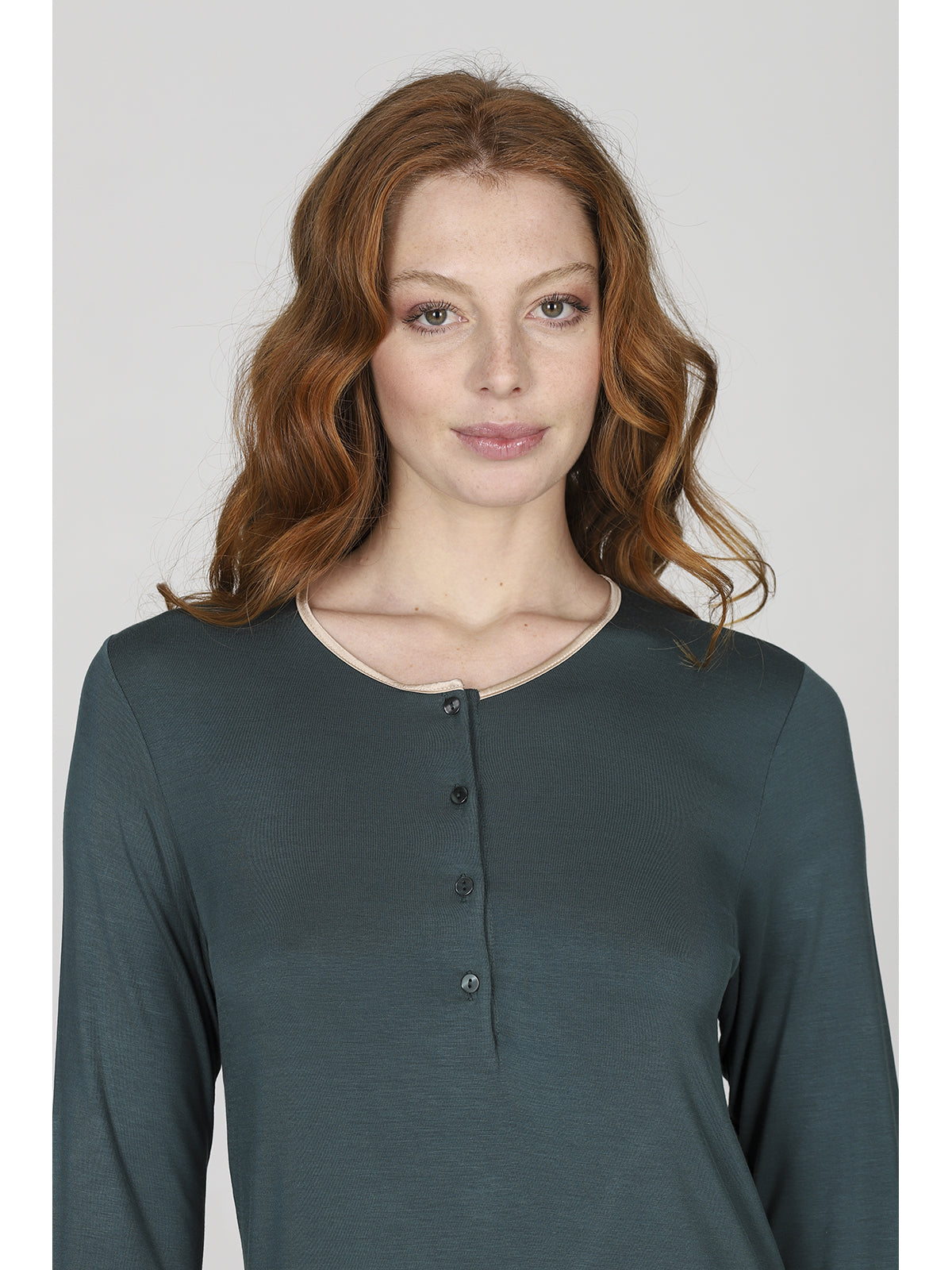 Raffinata camicia da notte corta in modal