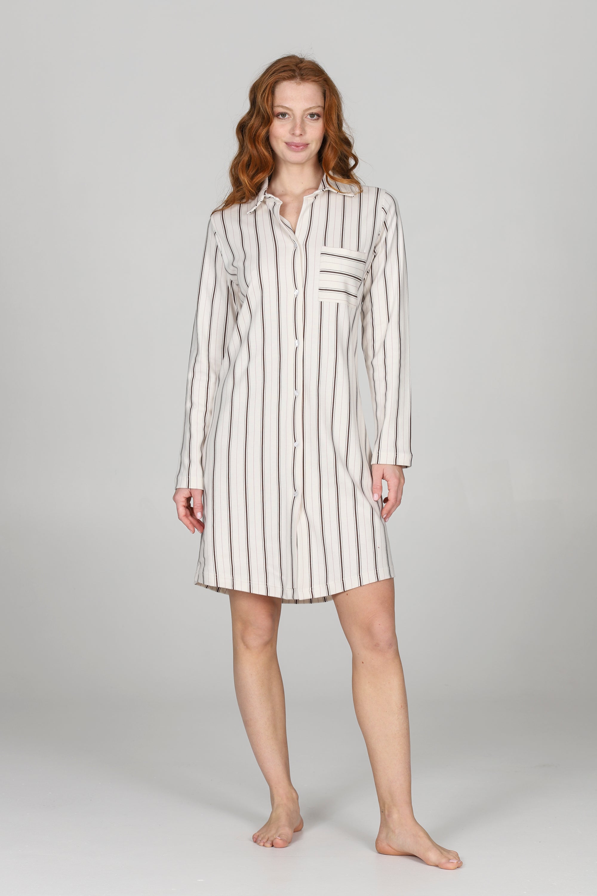 Camicia da notte con colletto a righe