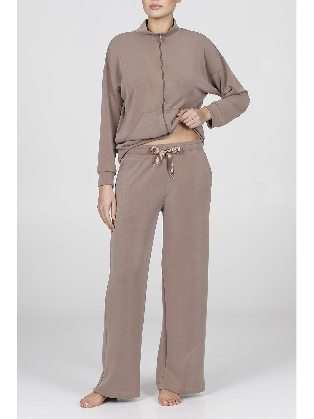 Tuta con zip in morbido micromodal