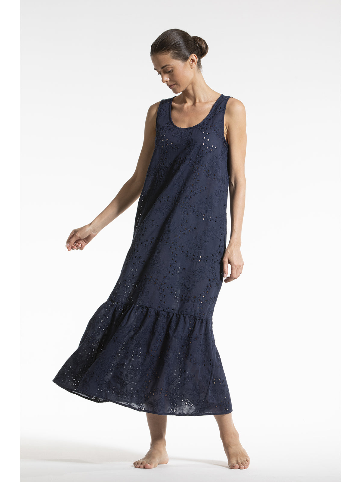 Abito lungo traforato in puro cotone