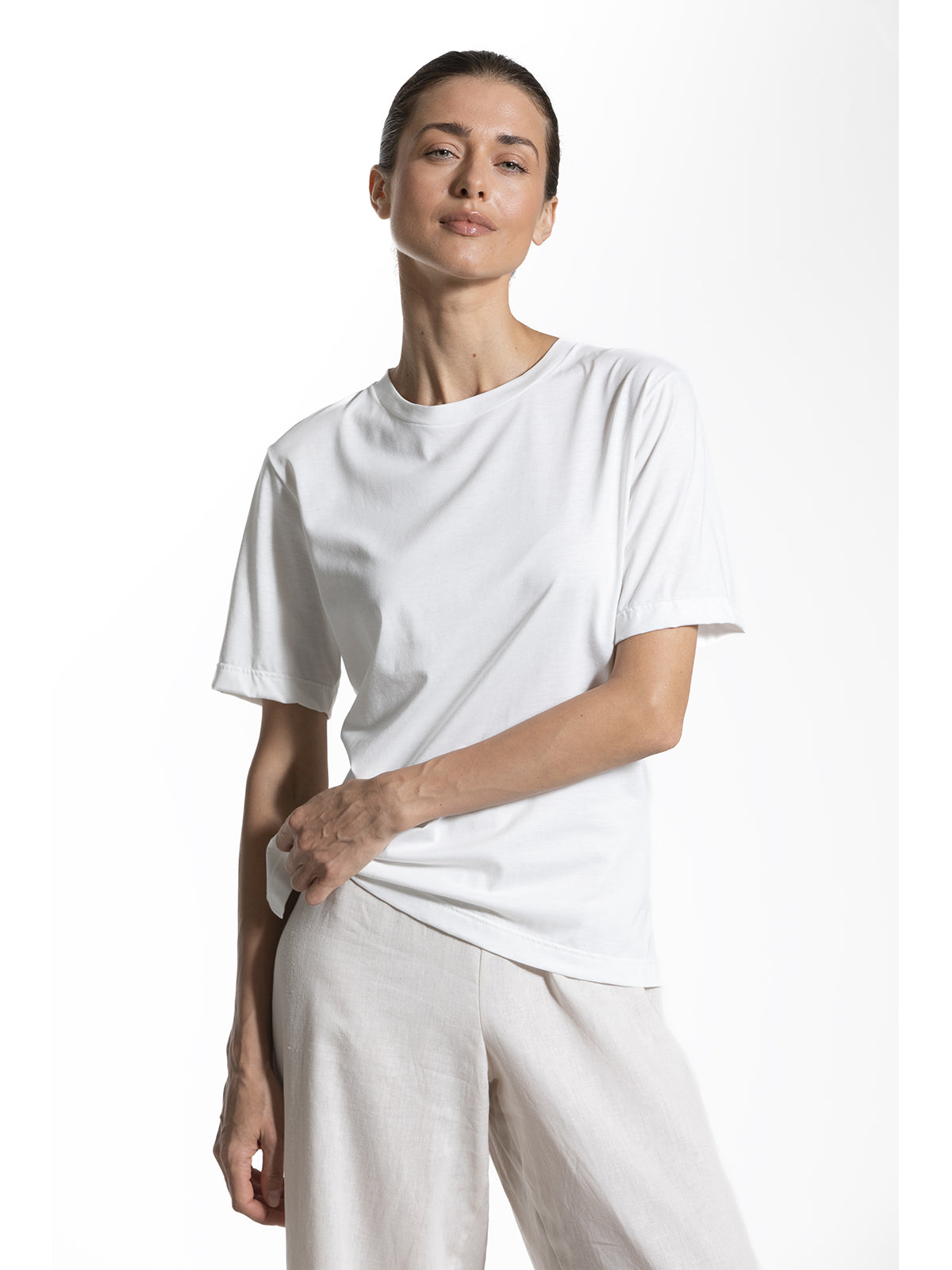 Esclusiva maglietta donna con pizzo in cotone e bamboo naturale