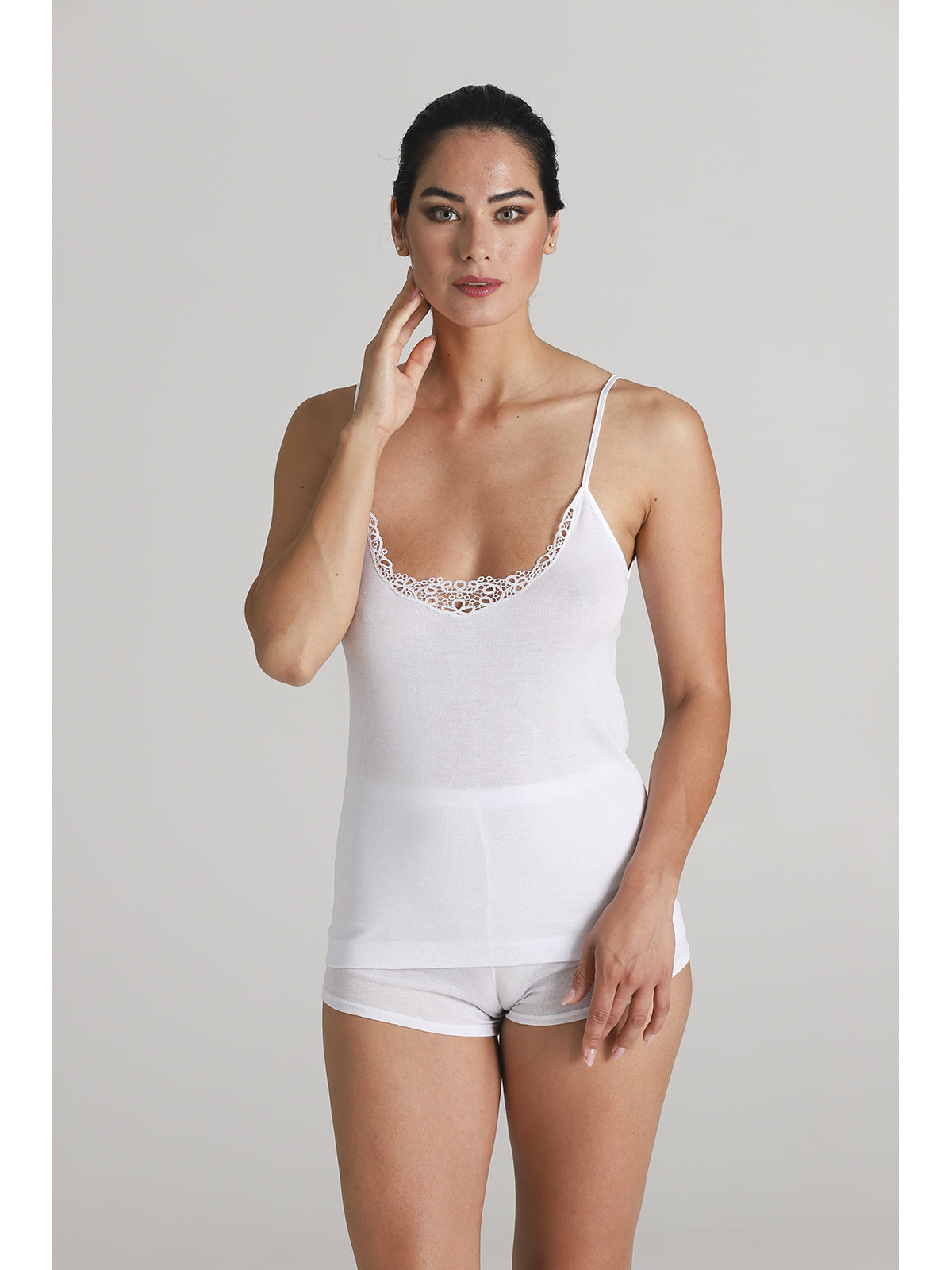 Top con pizzo macrame'