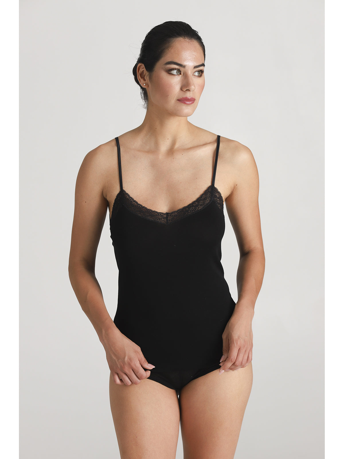 Top con pizzo elastico