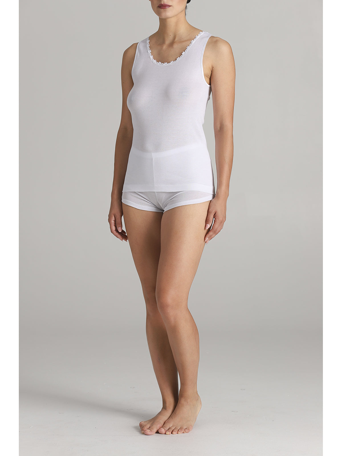 Canottierina donna con pizzo macrame'