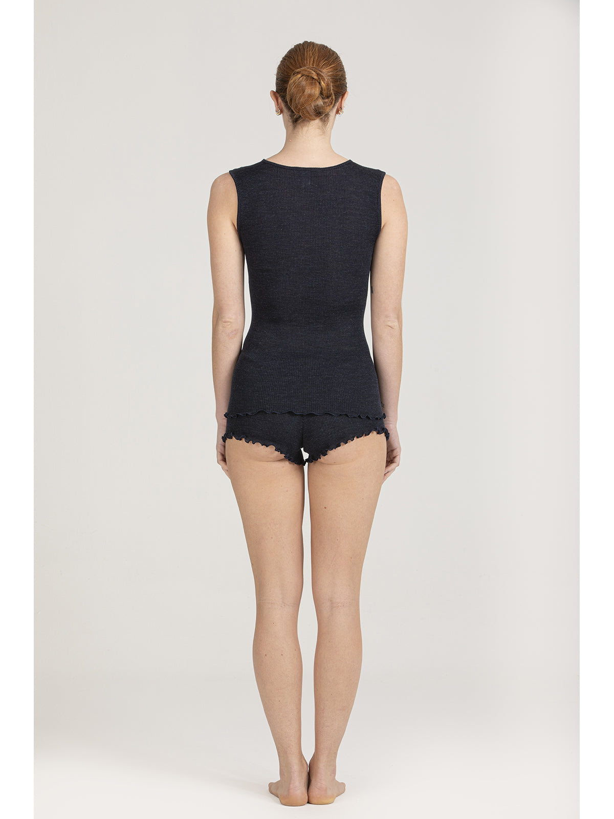 Canotta chic con tulle ricamato
