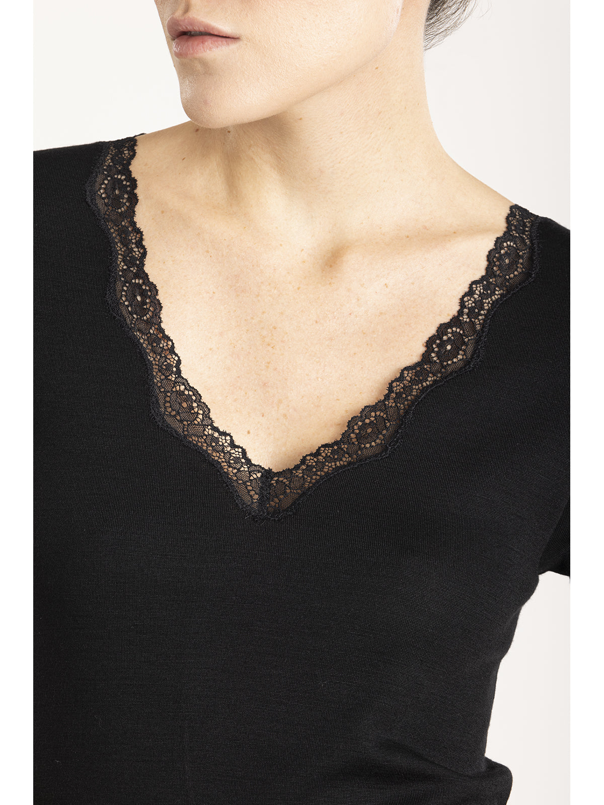 T-shirt in double intimo di lana e cotone nero Boglietti