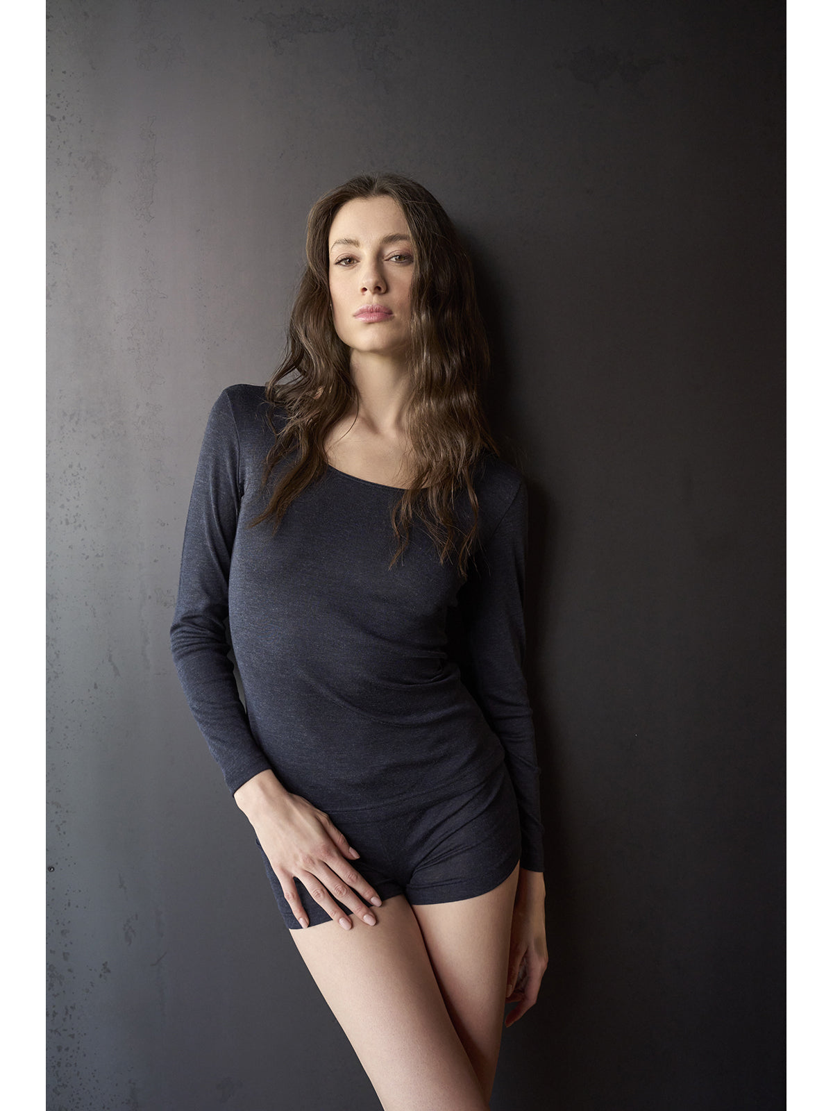 Maglietta in lana e seta con scollo ampio