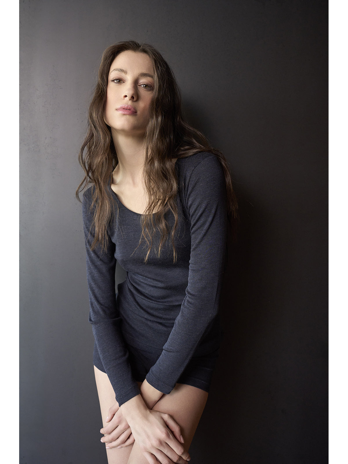 Maglietta in lana e seta con scollo ampio