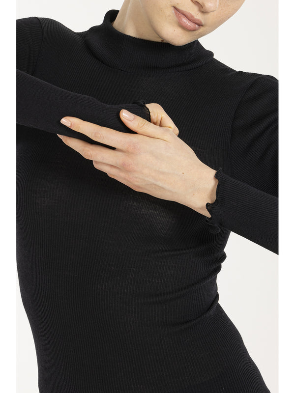 FINE WOOL AND SILK TURTLENECK T-SHIRT