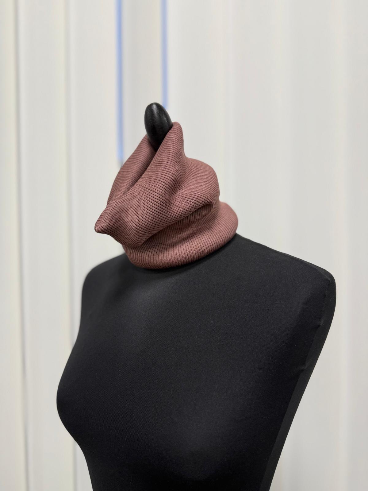 Luxury scarf in wool and silk