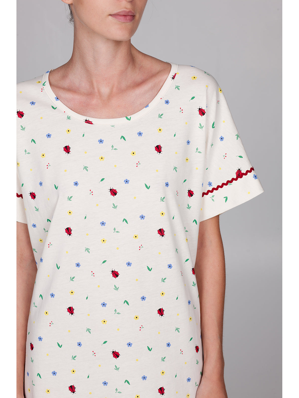 Pratica maxi t-shirt in fantasia coccinella Avorio Boglietti