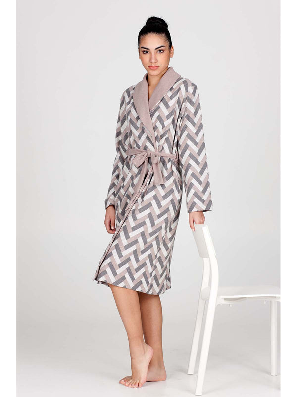 WARM AND COMFORTABLE JACQUARD DRESSING GOWN