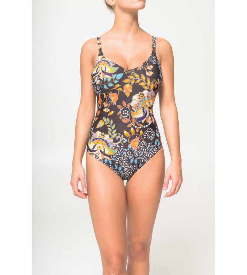 One-piece swimsuit with soft cups