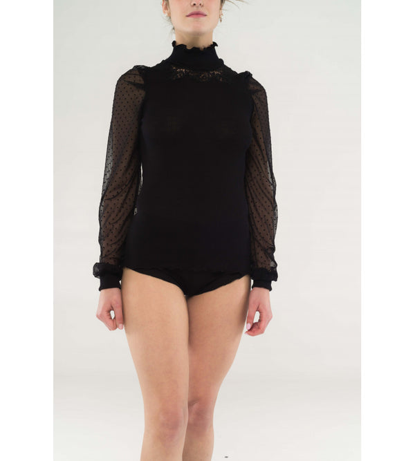 Turtleneck shirt in precious wool and silk with tulle