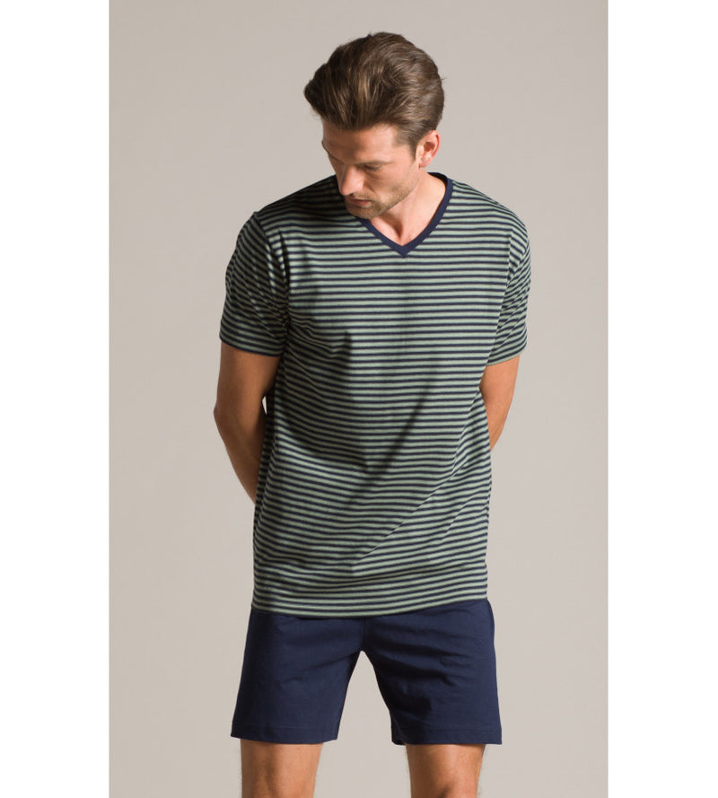 Pigiama corto giacca stampata con scollo a v, pantalone corto unito